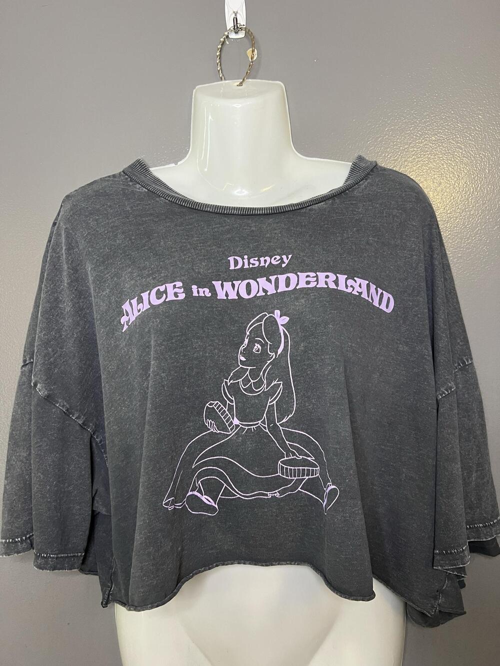 Disney Alice In Wonderland Shirt Womens Large Gray Cropped Graphic Tee Top